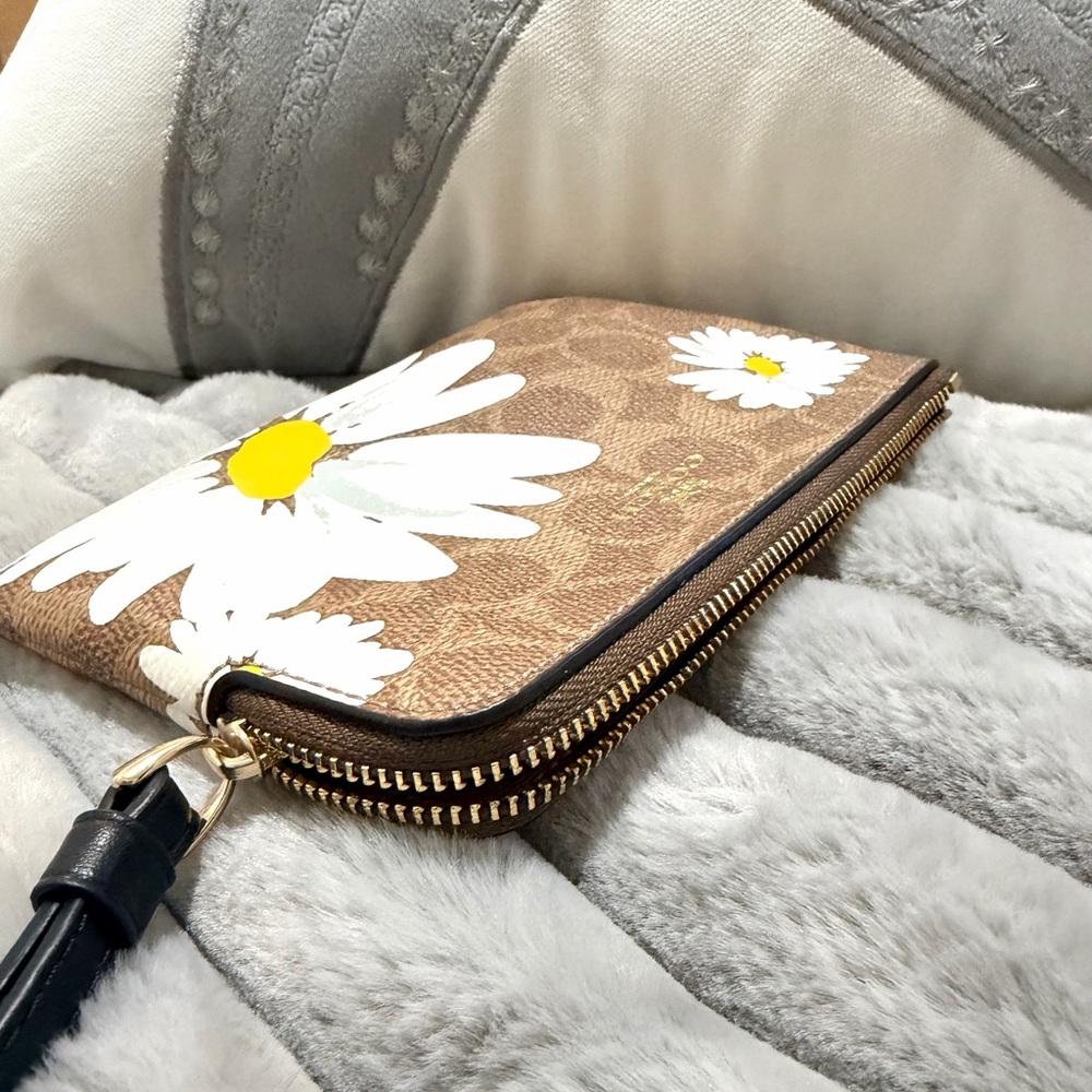 Coach Tan Floral Wristlet with Black Strap - Picture 6 of 6
